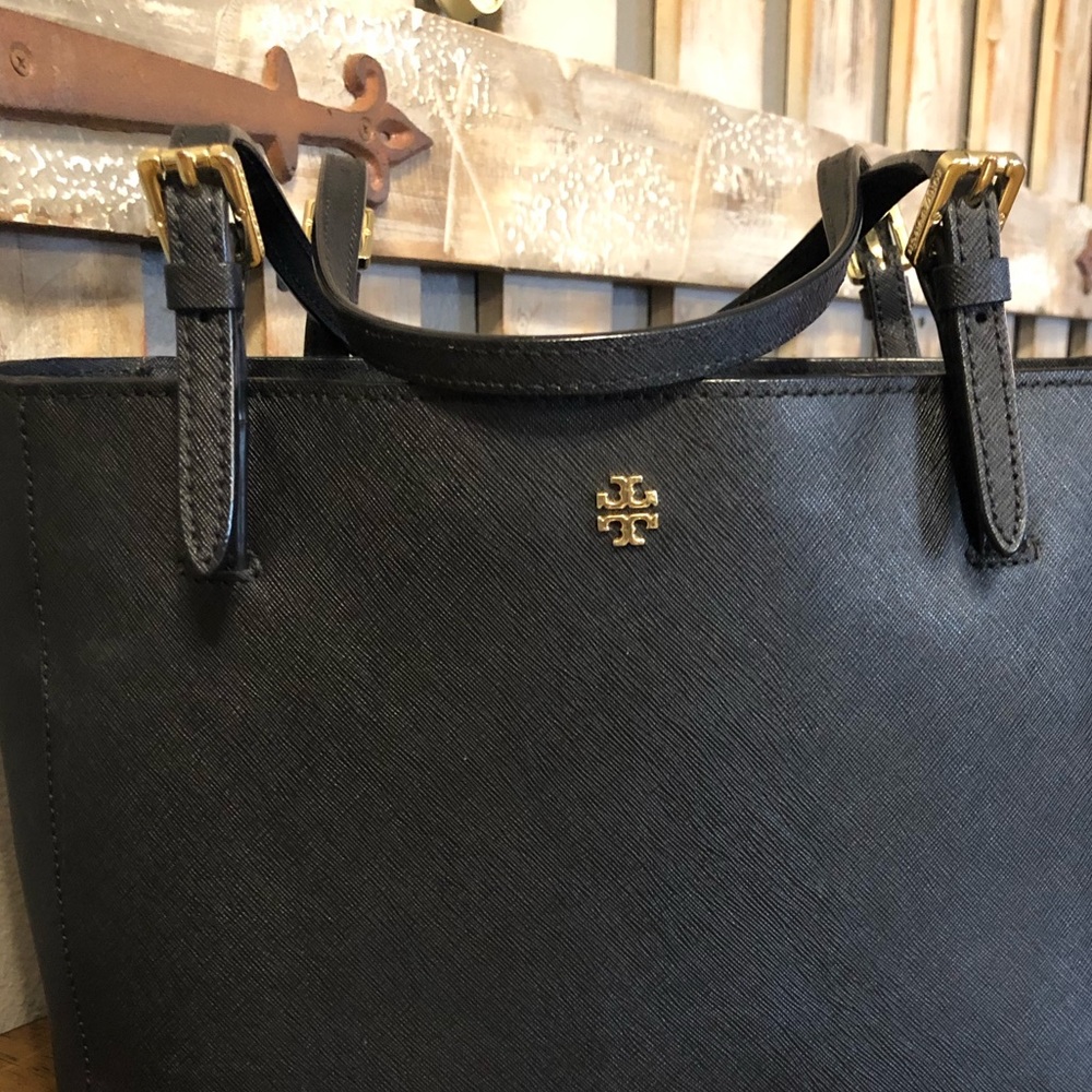 Tory Burch SOLD ON ANOTHER SITE